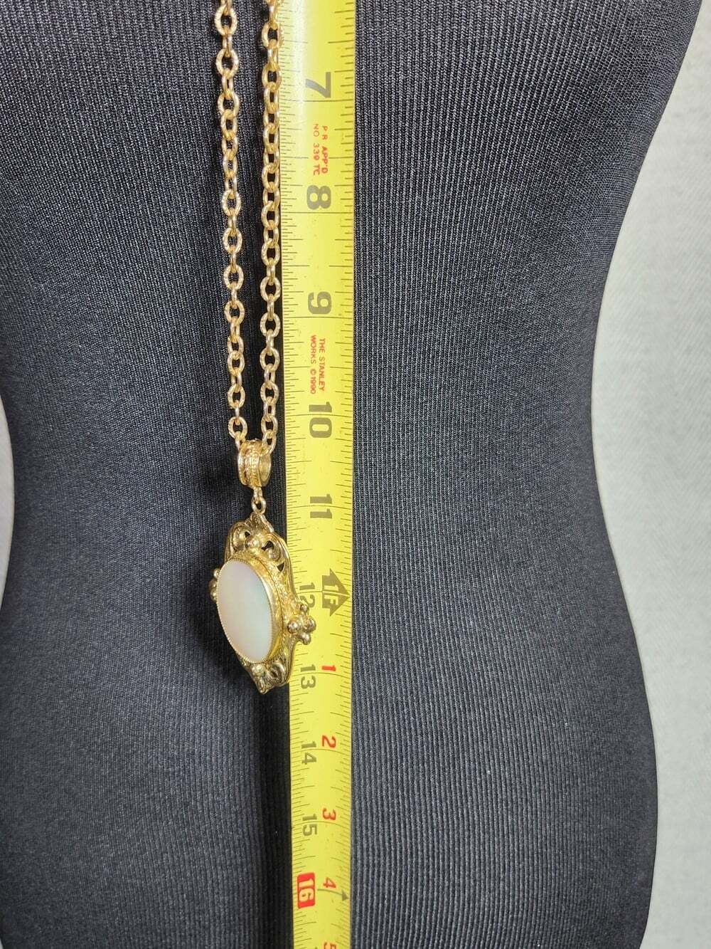 Vintage Whiting Davis Gold-Tone Necklace & Clip On Earrings Set Mother-of-Pearl - Picture 6 of 12